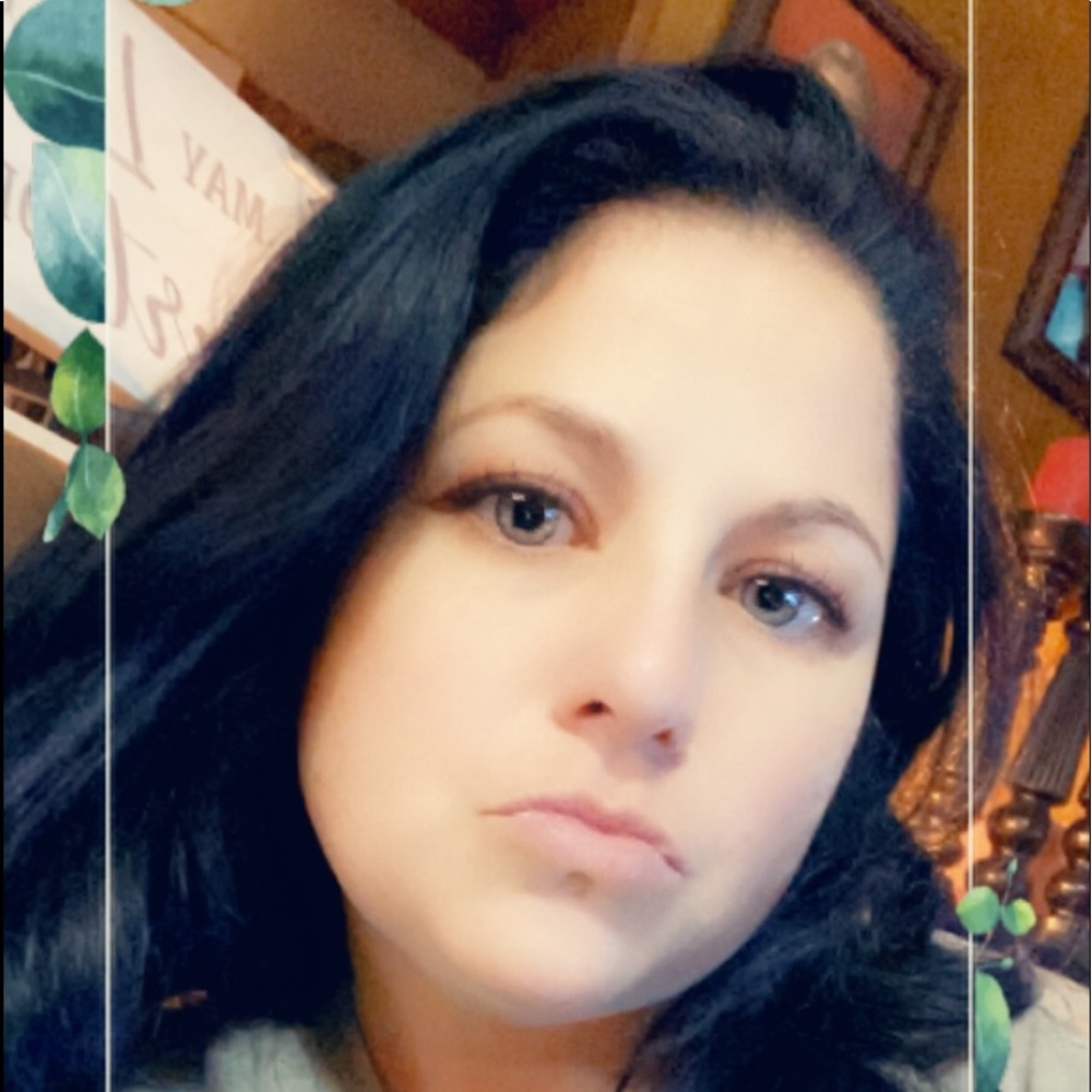 Meet your Posher, Nikki